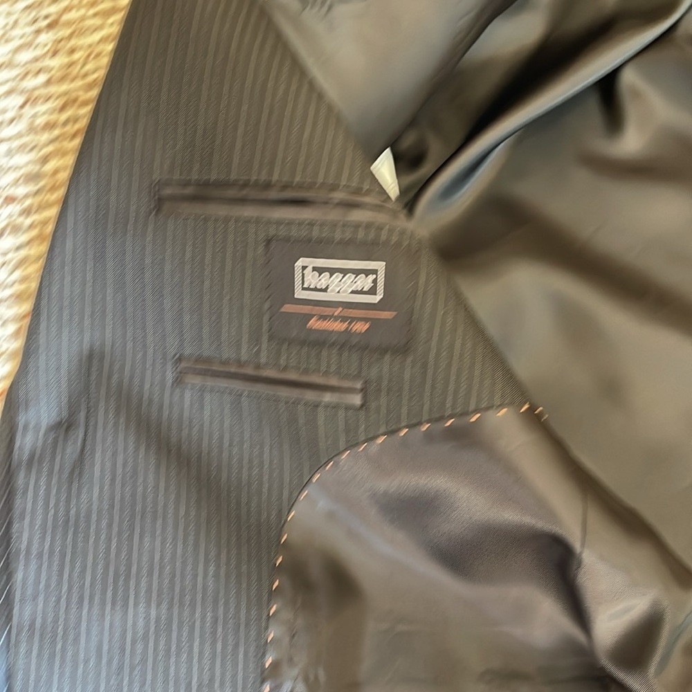 Haggar Men’s Black Pinstripe Suit Black Gray 38R - Picture 10 of 12